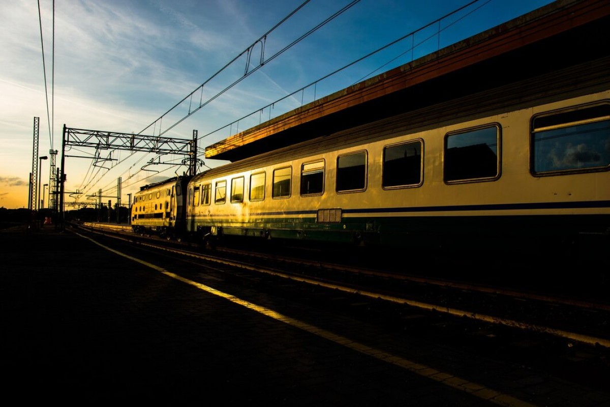 Mahasiswi Yang Malang Ditemukan Tewas Tertabrak Kereta Api, Dugaan Bunuh Diri Masih Menjadi Tanda Tanya Besar